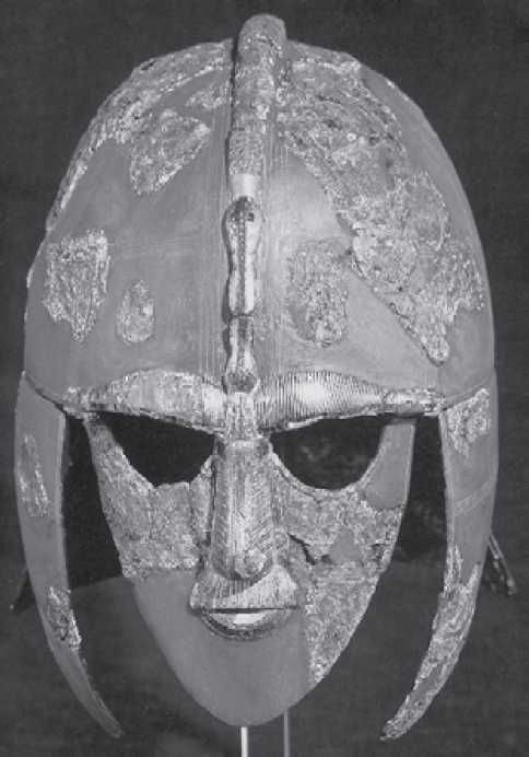 Шлем из захоронения в Саттон-Ху. Англия, VII в.