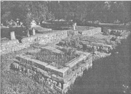 Рис. 29. Эллинистический храм в Синопе. II в. до н.э.